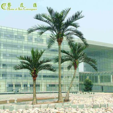 背の高い偽の屋外ココナッツPalm子の木